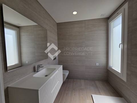Moradia Isolada T3 com piscina - Azeitão