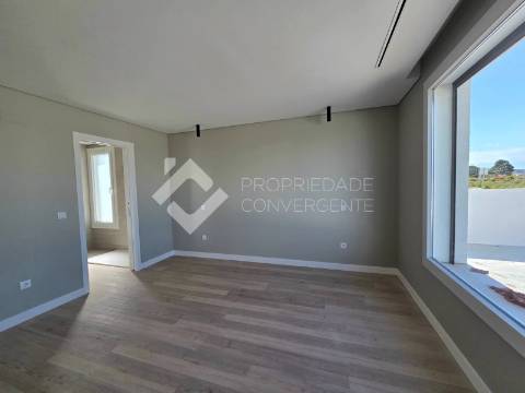 Moradia Isolada T3 com piscina - Azeitão