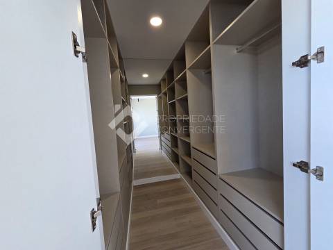 Moradia Isolada T3 com piscina - Azeitão