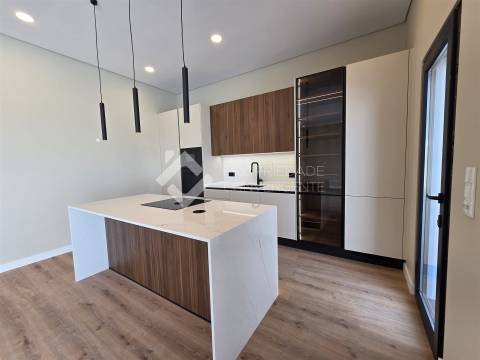 Moradia Isolada T4 com piscina - Azeitão