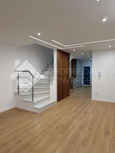Moradia Geminada T3 - Quinta do Conde