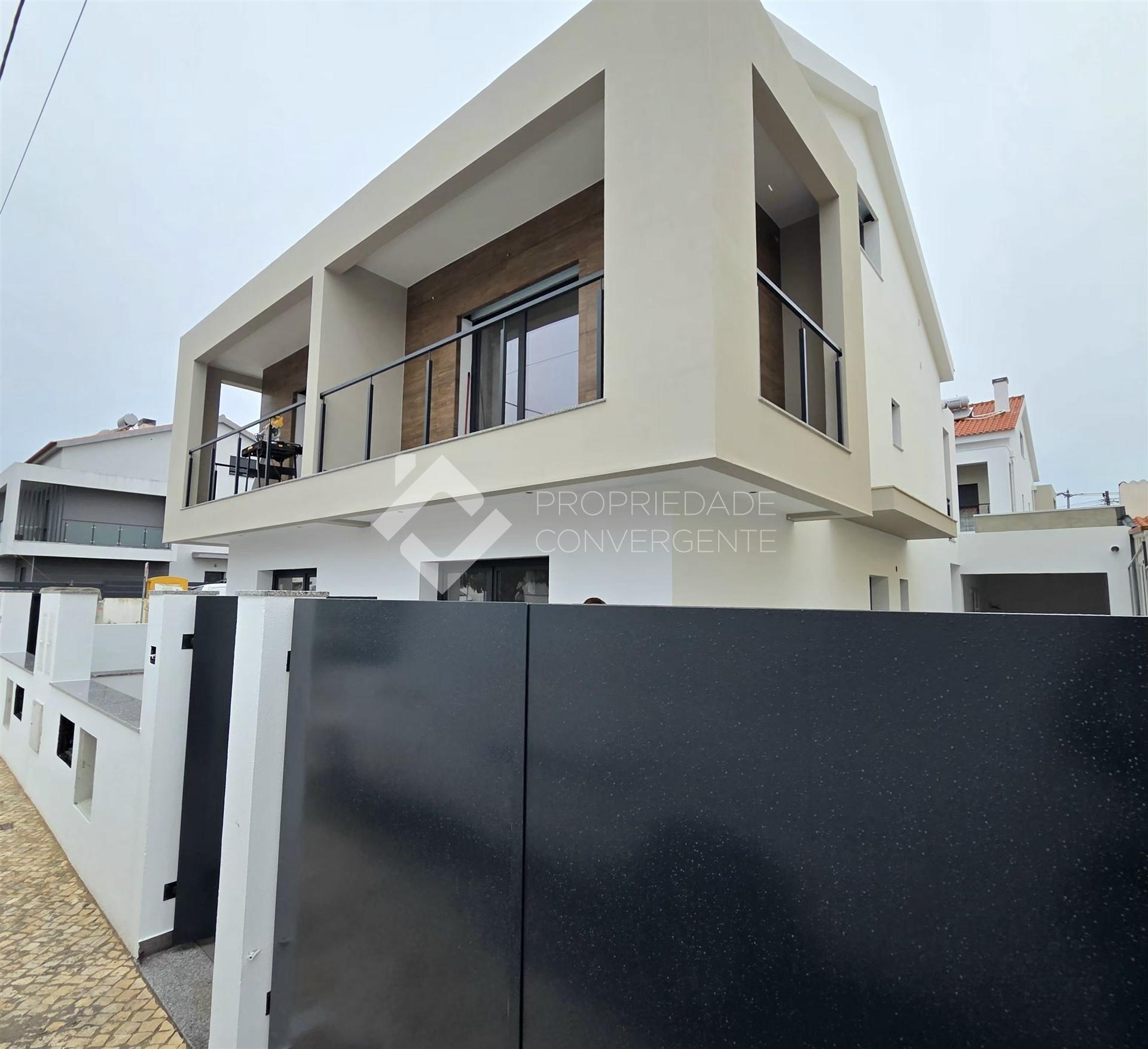 Moradia Geminada T3 - Quinta do Conde