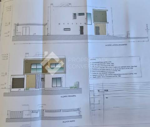 Moradia Isolada T4 com piscina - Azeitão