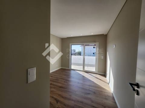 Moradia T3 - Pinhal do General, Fernão Ferro