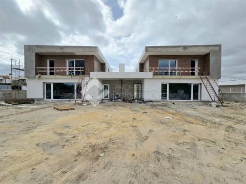 Moradia Isolada T4 com piscina - Azeitão