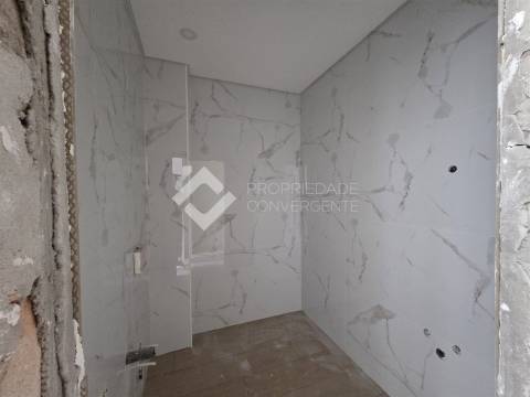 Moradia Isolada T4 com piscina - Azeitão