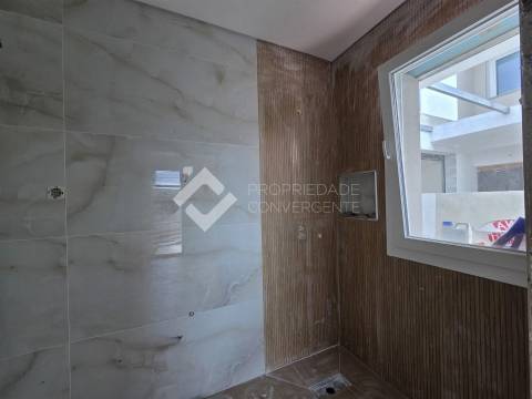 Moradia Isolada T4 com piscina - Azeitão