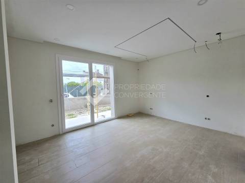 Moradia Isolada T4 com piscina - Azeitão