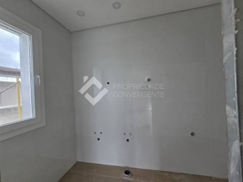 Moradia Isolada T4 com piscina - Azeitão