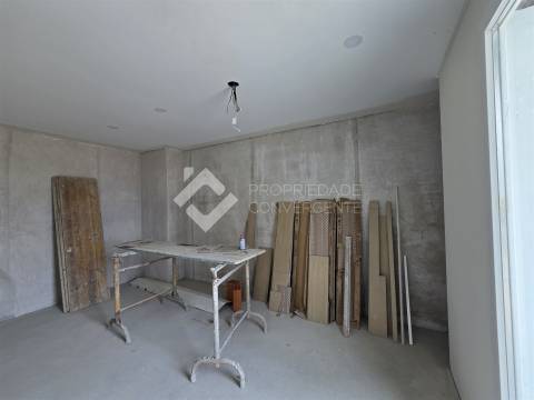 Moradia Isolada T4 com piscina - Azeitão