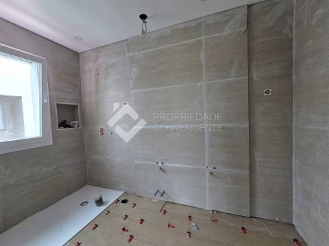 Moradia Isolada T4 com piscina - Azeitão