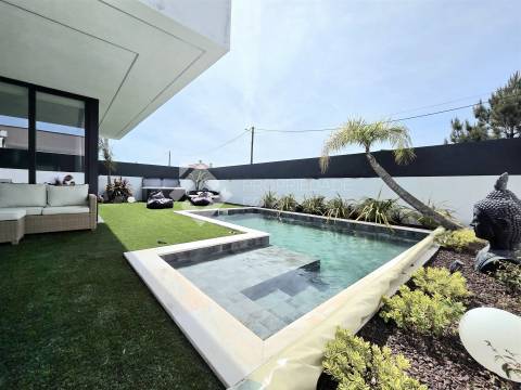 Moradia Térrea Isolada T4 - Pinhal do General