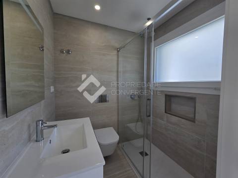 Moradia Isolada T4 com piscina - Azeitão