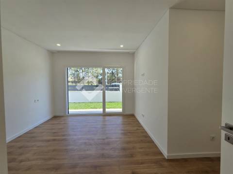 Moradia Isolada T4 com piscina - Azeitão