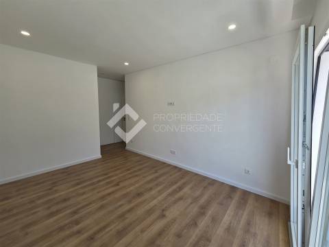 Moradia Isolada T4 com piscina - Azeitão