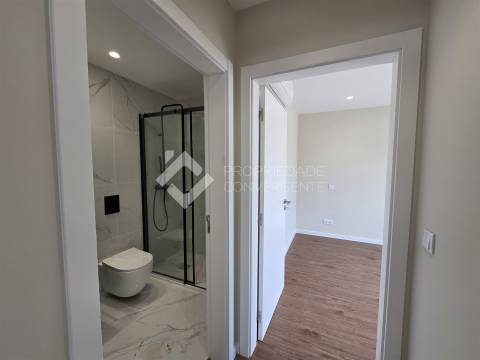 Moradia Isolada T4 com piscina - Azeitão