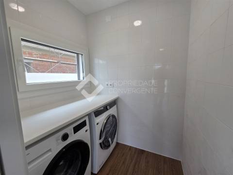 Moradia Isolada T4 com piscina - Azeitão