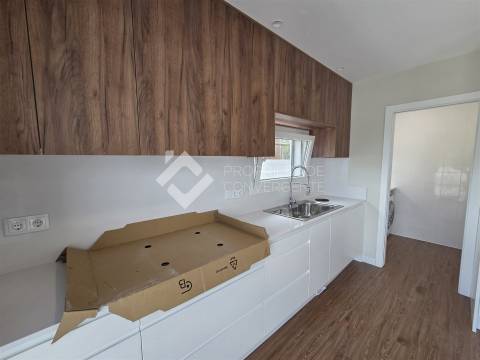 Moradia Isolada T4 com piscina - Azeitão