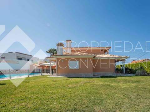 Moradia Isolada T5 com piscina - Azeitão