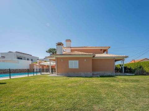 Moradia Isolada T5 com piscina - Azeitão
