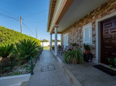 Moradia Isolada T5 com piscina - Azeitão