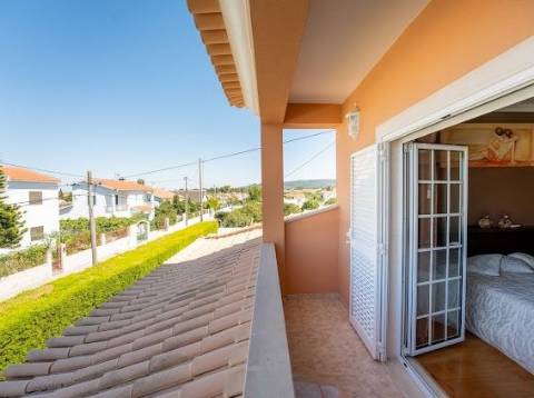 Moradia Isolada T5 com piscina - Azeitão