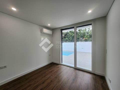 Moradia Isolada T3 com piscina - Azeitão