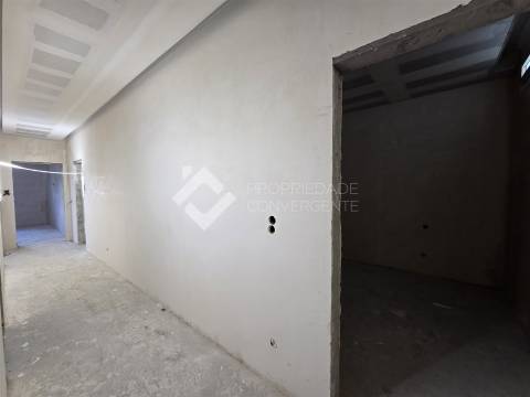 Apartamento T4 - Coina