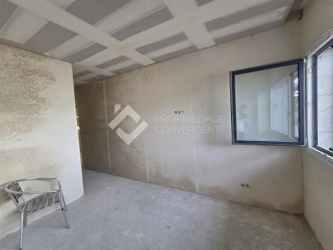 Apartamento T4 - Coina