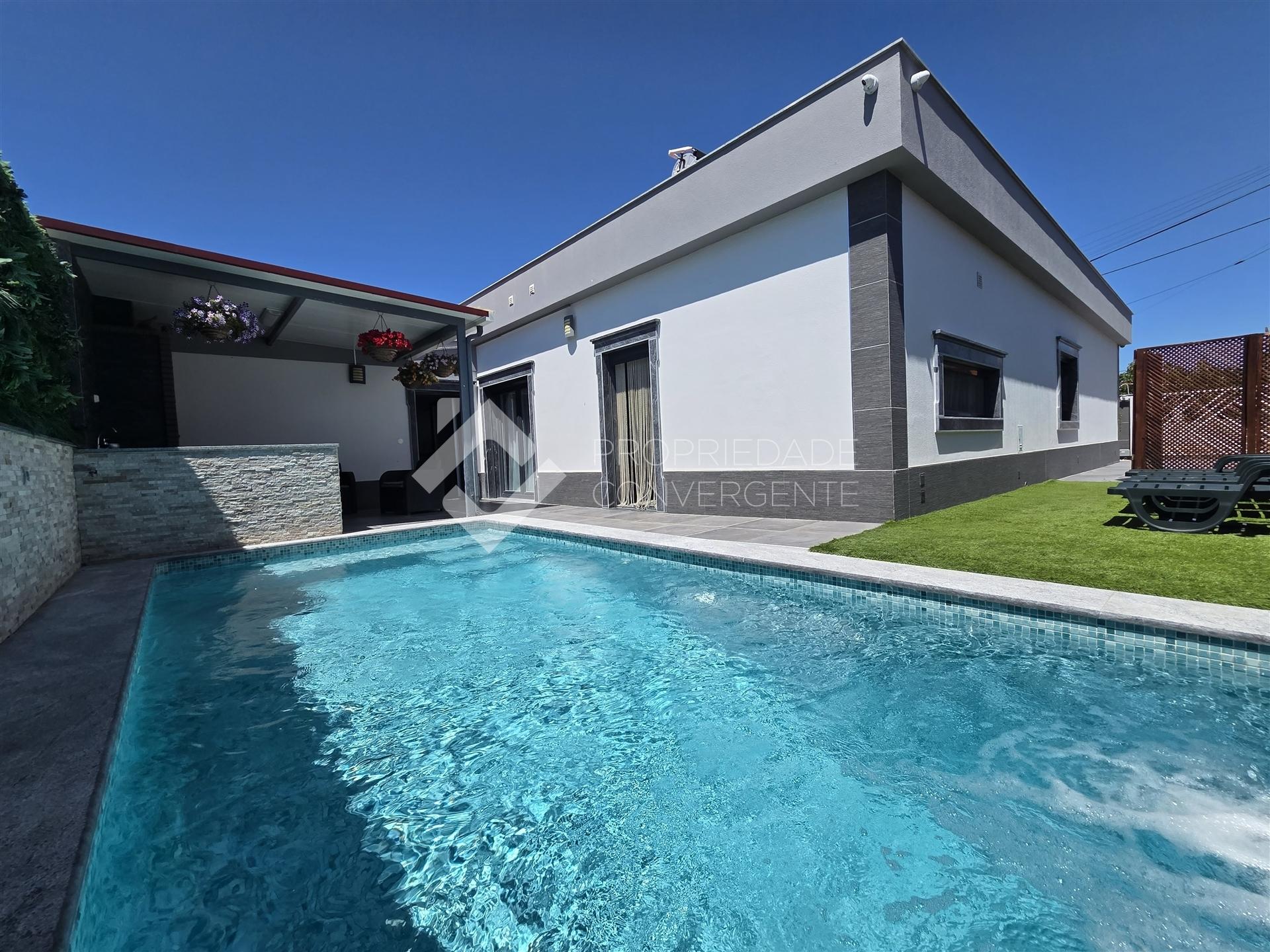 Moradia Térrea Isolada T3+1 com piscina - Pinhal do General