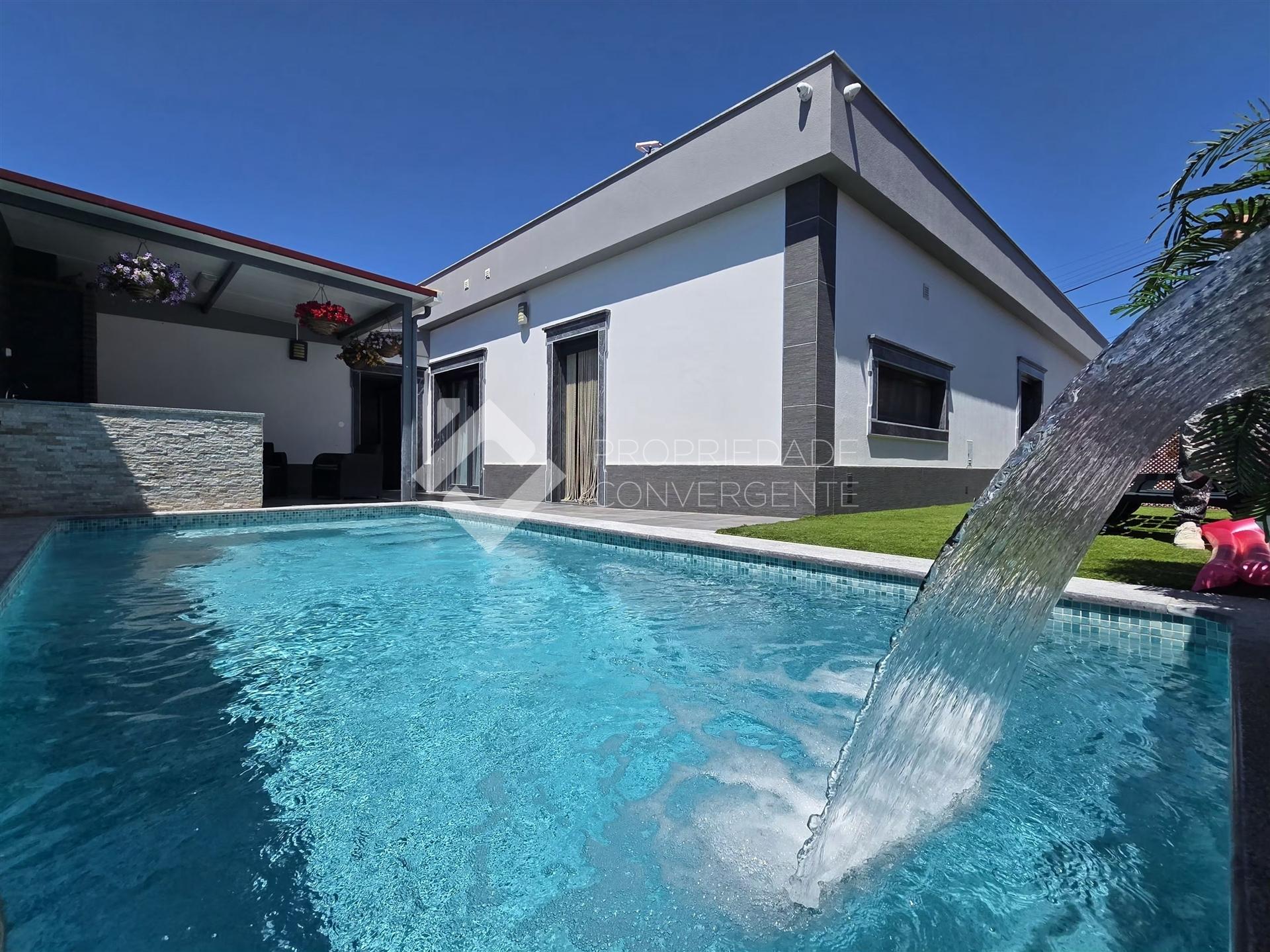 Moradia Térrea Isolada T3+1 com piscina - Pinhal do General