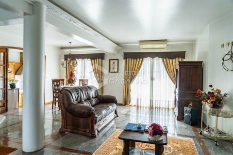 Moradia Isolada T8 Venda em Cantar-Galo e Vila do Carvalho,Covilhã