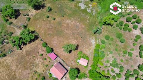 Terreno com casa agrícola para VENDA em São Miguel de Acha
