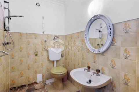 Apartamento T4 para VENDA na Calçada das Poldras, zona baixa da Covilhã