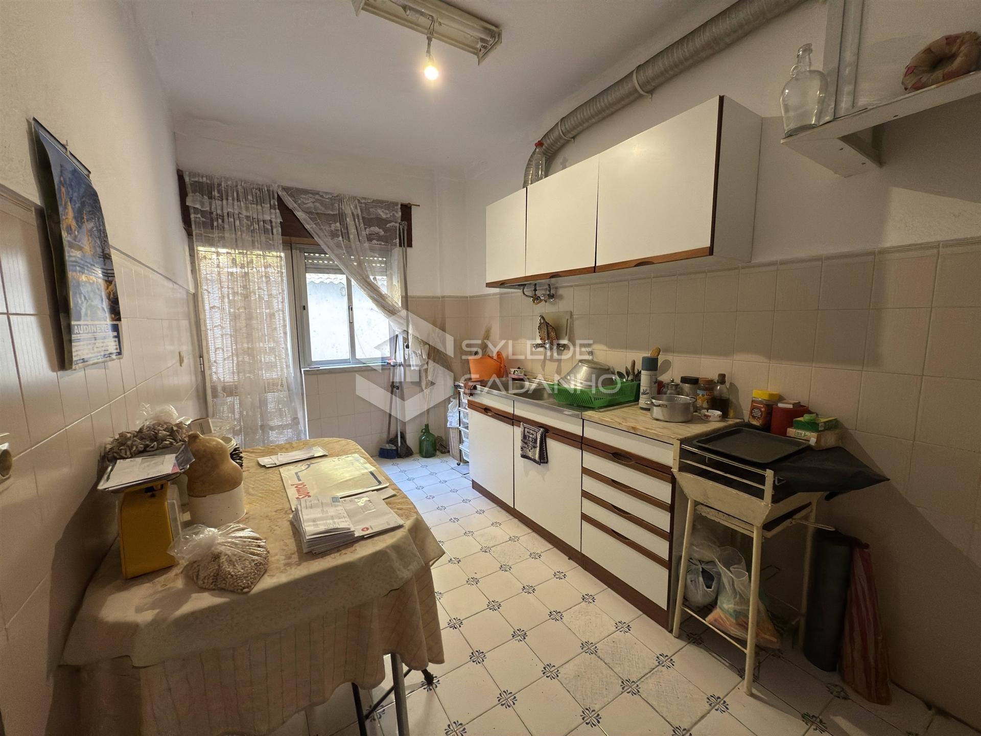 APARTAMENTO T2 COM LOGRADOURO PARA VENDA NA COVILHÃ