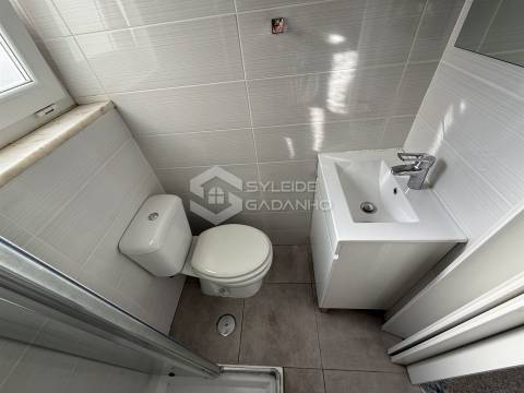 Apartamento T4 para ARRENDAMENTO na Covilhã