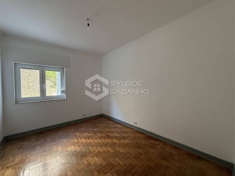 Apartamento T4 para ARRENDAMENTO na Covilhã