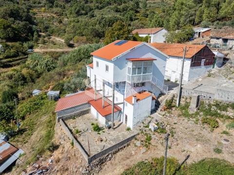 Prédio T4 Venda em Tortosendo,Covilhã