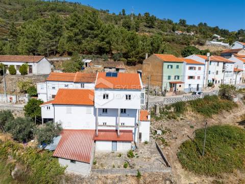 Prédio T4 Venda em Tortosendo,Covilhã