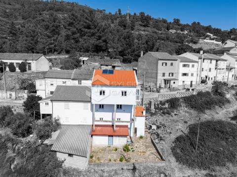 Prédio T4 Venda em Tortosendo,Covilhã