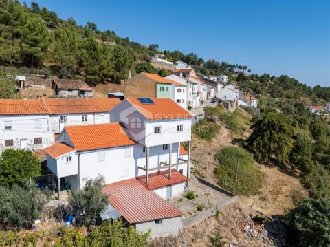 Prédio T4 Venda em Tortosendo,Covilhã