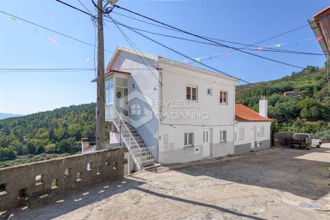 Prédio T4 Venda em Tortosendo,Covilhã