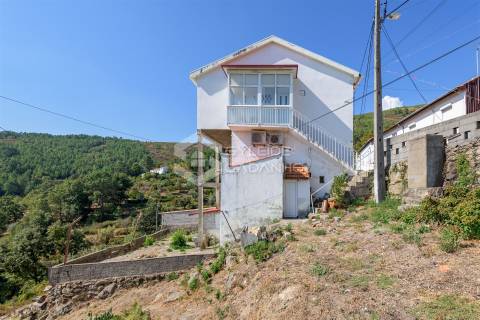 Prédio T4 Venda em Tortosendo,Covilhã