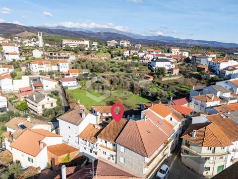 Moradia em Banda T2 Venda em Barco e Coutada,Covilhã