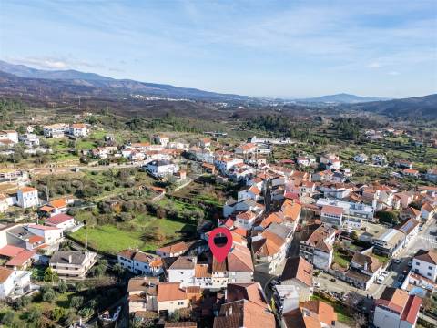 Moradia em Banda T2 Venda em Barco e Coutada,Covilhã