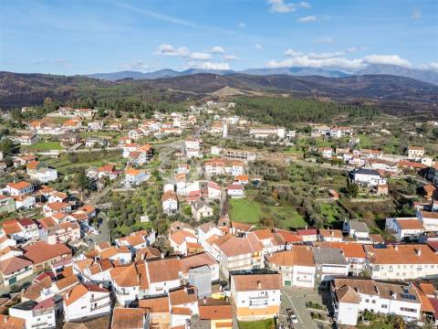 Moradia em Banda T2 Venda em Barco e Coutada,Covilhã
