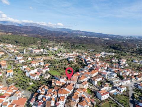 Moradia em Banda T2 Venda em Barco e Coutada,Covilhã