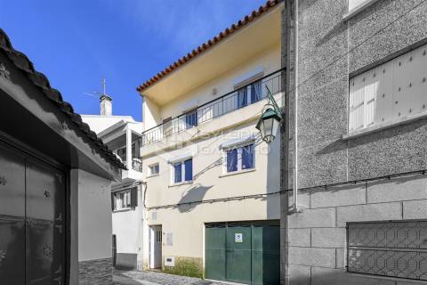 Moradia em Banda T2 Venda em Barco e Coutada,Covilhã