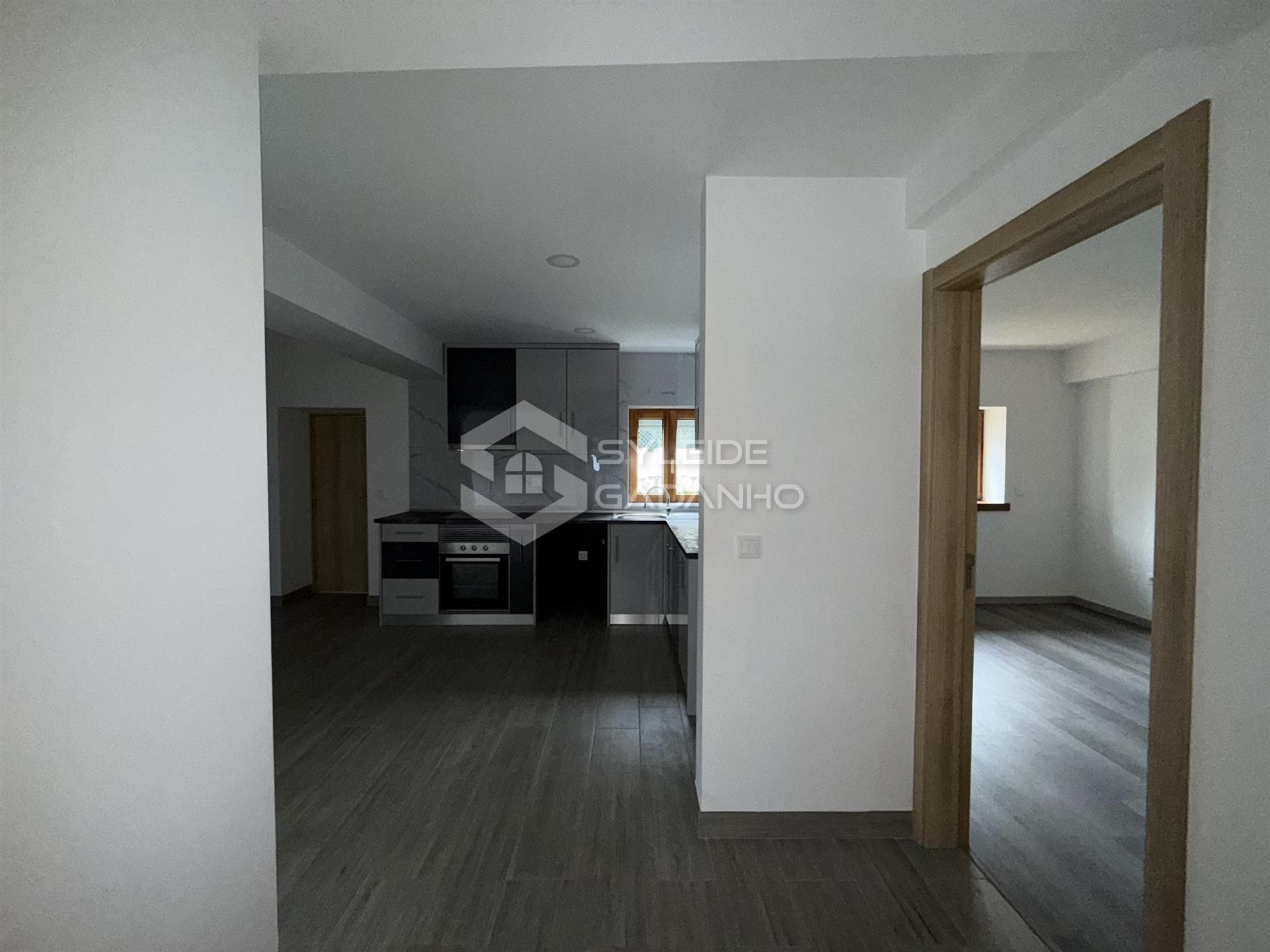 Apartamento T4 Arrendamento em Tortosendo,Covilhã