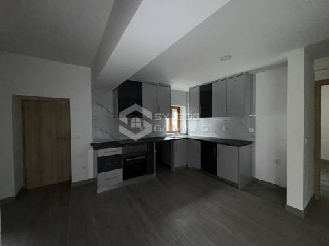 Apartamento T4 Arrendamento em Tortosendo,Covilhã